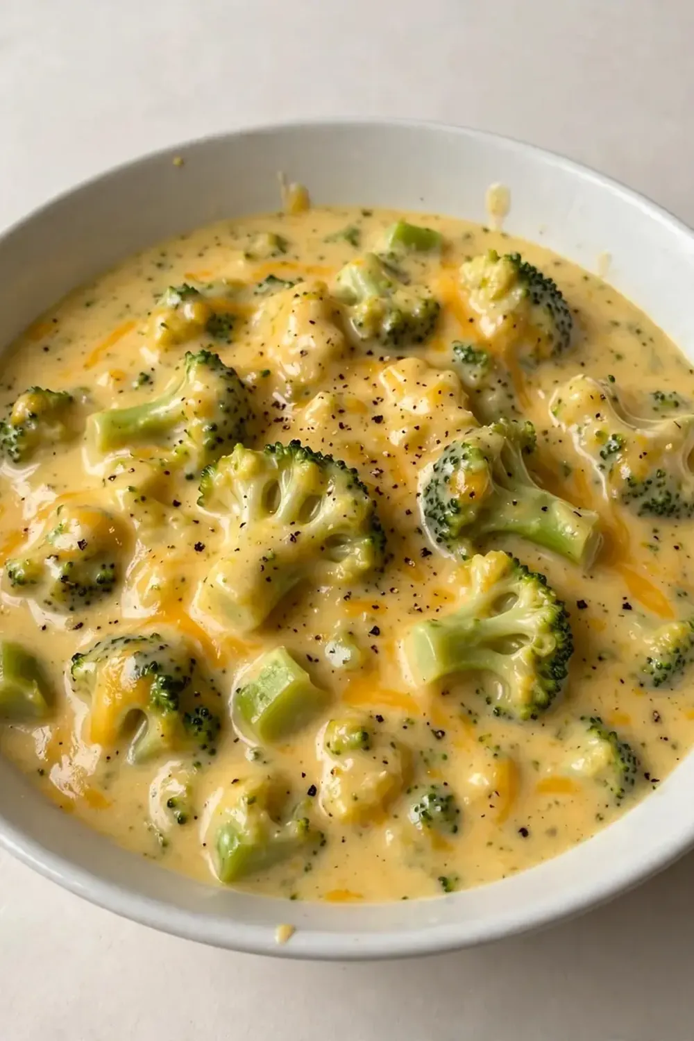 Crockpot Creamy Broccoli Cheddar Soup