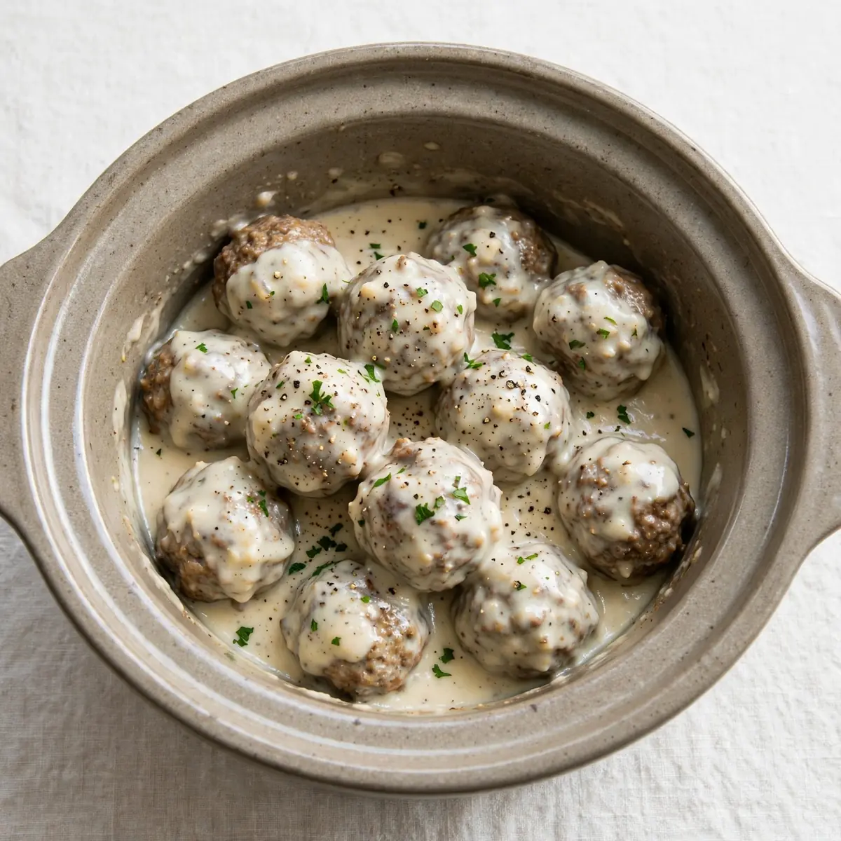 Quick Crockpot Swedish Meatballs with Cream Gravy